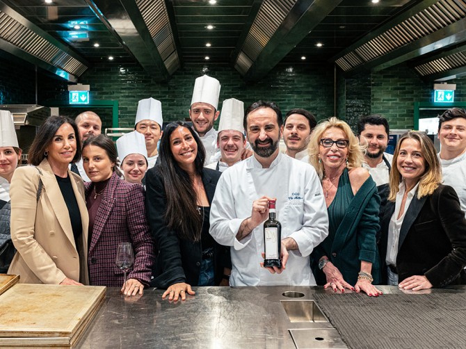 Le Donne Fittipaldi con lo chef Vito Mollica e la sua brigata di cucina